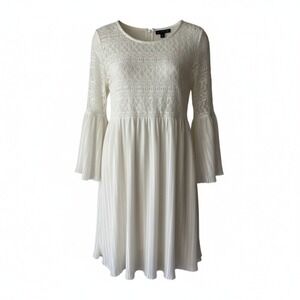 CALSTYLE White Lace Pleated Bell Sleeve Mini Dress Medium Round Neck Romantic